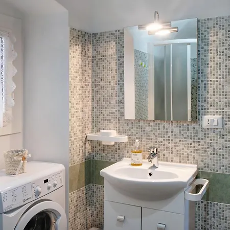 Seaview Flat Old Town