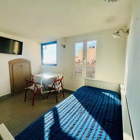 Seaview Flat Old Town